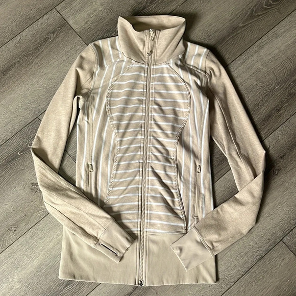 Lululemon Nice Asana Jacket Deauville Stripe Cashew White / Heathered Cashew 4 - Picture 5 of 6